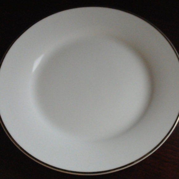 Fine Porcelain Bread/Salad Plates - Gold Rim #2 - Picture 1 of 3